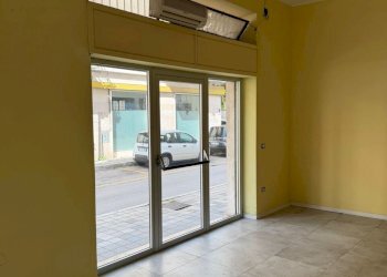 WhatsApp Image 2026-05-13 at 10.30.23.jpg - Locale Commerciale Pescara - foto 7