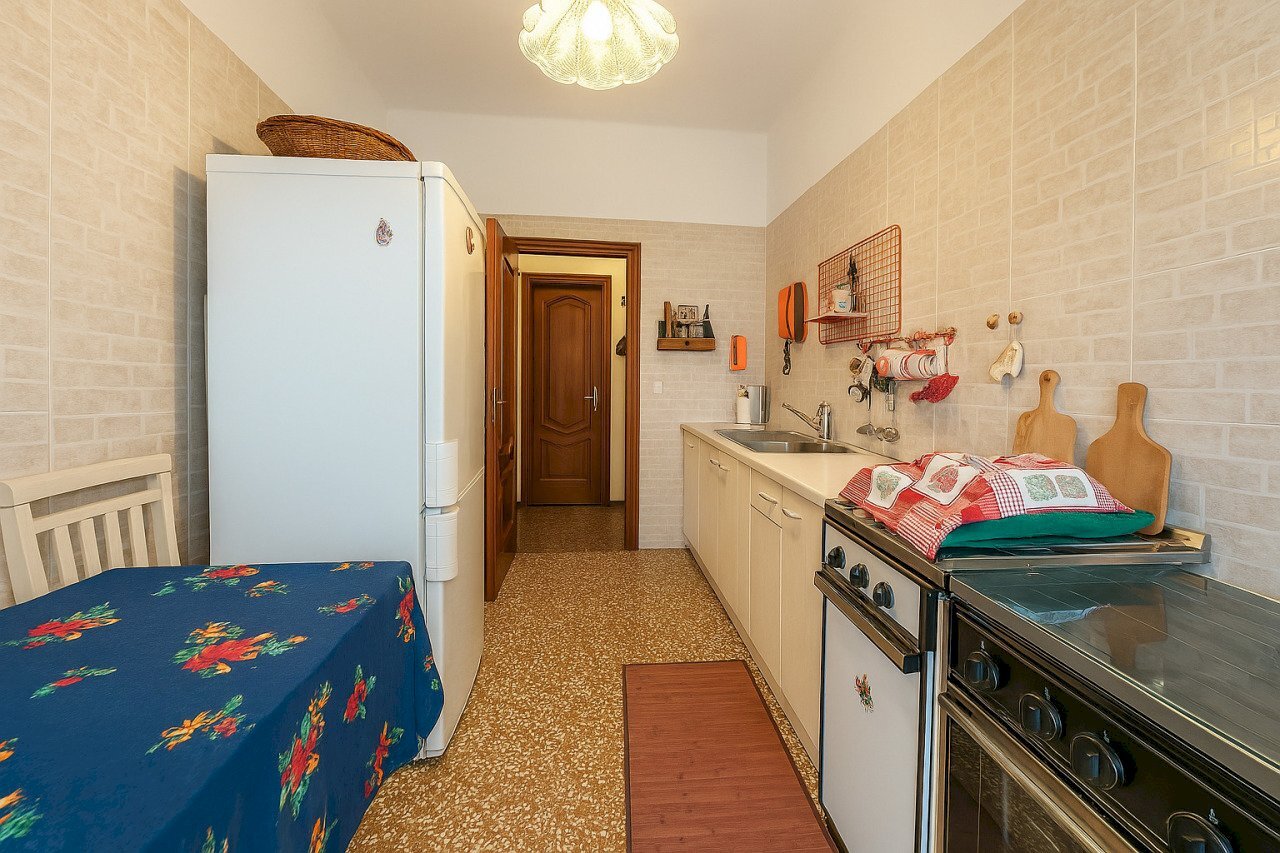 2_56_13.jpg - Trilocale Rapallo - foto 3