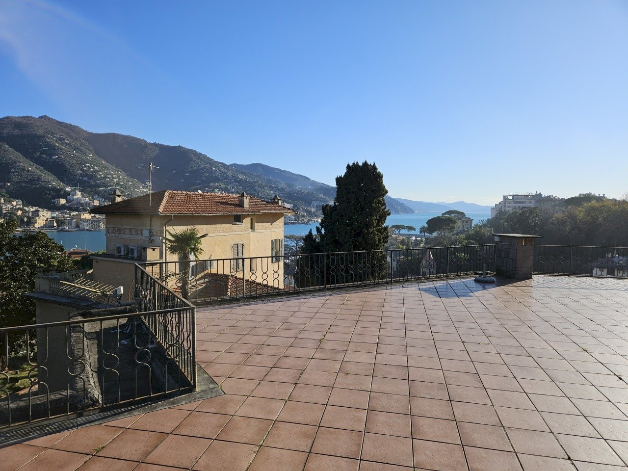 7.jpg - Attic Rapallo - photo 2