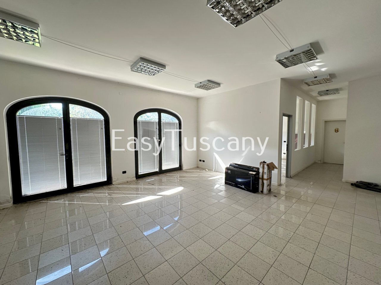 image00006.jpeg - Locale Commerciale VIA ROMA, Porcari - foto 1