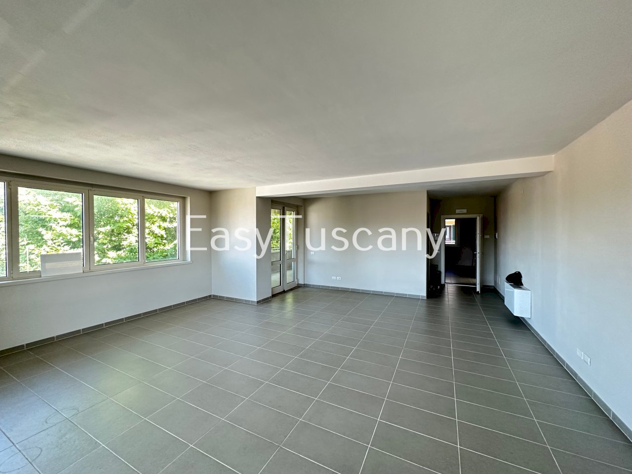 image00005.jpeg - Ufficio via roma  121, Porcari - foto 2