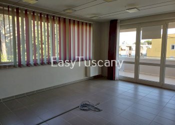 20250701_183629.jpg - Ufficio Via Roma 121, Porcari - foto 2