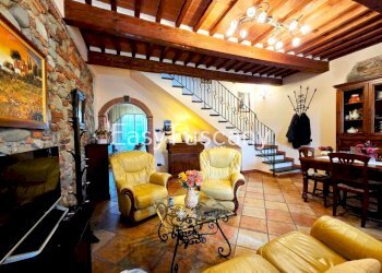 20250228_114302.jpg - Townhouse via dei bocchi  22, Capannori - photo 4