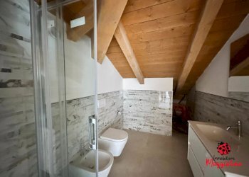 Immagine WhatsApp 2025-05-13 ore 16.36.55_e21379e4 - Three-room apartment Via Guido Cavalcanti 11, La Spezia - photo 8