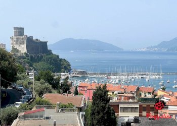 photo_2025-06-13_12-02-01 (2).jpg - Quadrilocale Via della Repubblica 67, La Spezia - foto 1