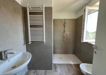 WhatsApp Image 2025-07-03 at 11.31.28 (2).jpeg - Three-room apartment Fiano Romano - photo 7