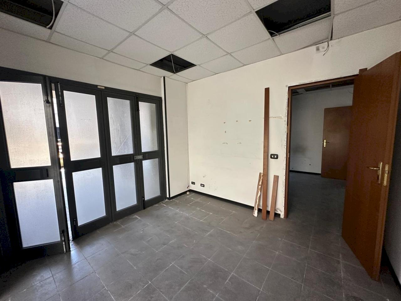 WhatsApp Image 2025-07-02 at 17.21.34 (2).jpeg - Office Via Monte Giberto 133, Roma - photo 3