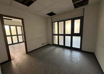 WhatsApp Image 2025-07-02 at 17.21.36 (1).jpeg - Office Via Monte Giberto 133, Roma - photo 8