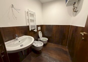 WhatsApp Image 2026-03-10 at 09.26.13 (1).jpeg - Ufficio Via Monte Giberto 133, Roma - foto 23