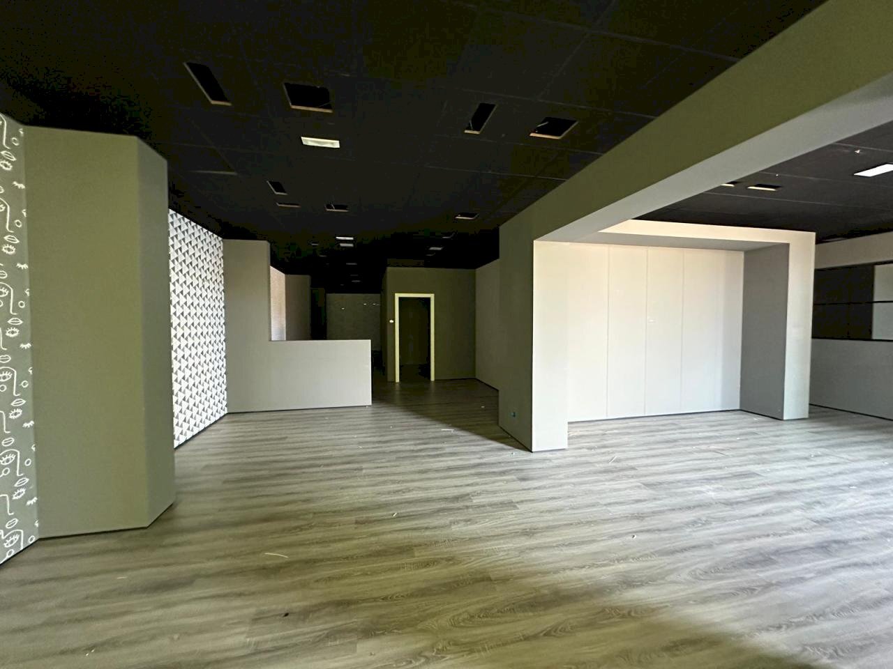 WhatsApp Image 2025-06-23 at 14.55.54.jpeg - Commercial Premises Fiano Romano - photo 3