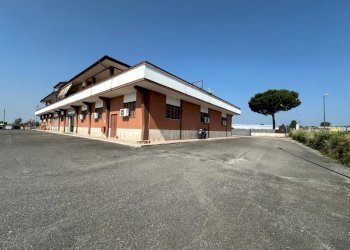 WhatsApp Image 2025-06-23 at 14.55.59 (1).jpeg - Locale Commerciale Fiano Romano - foto 2