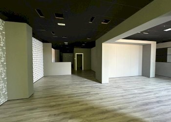 WhatsApp Image 2025-06-23 at 14.55.54.jpeg - Locale Commerciale Fiano Romano - foto 3