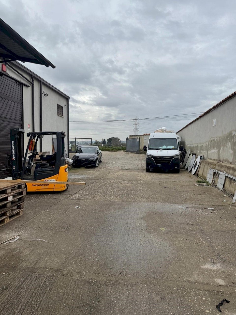 WhatsApp Image 2024-12-04 at 12.23.04 (1).jpeg - Commercial Premises Capena - photo 1