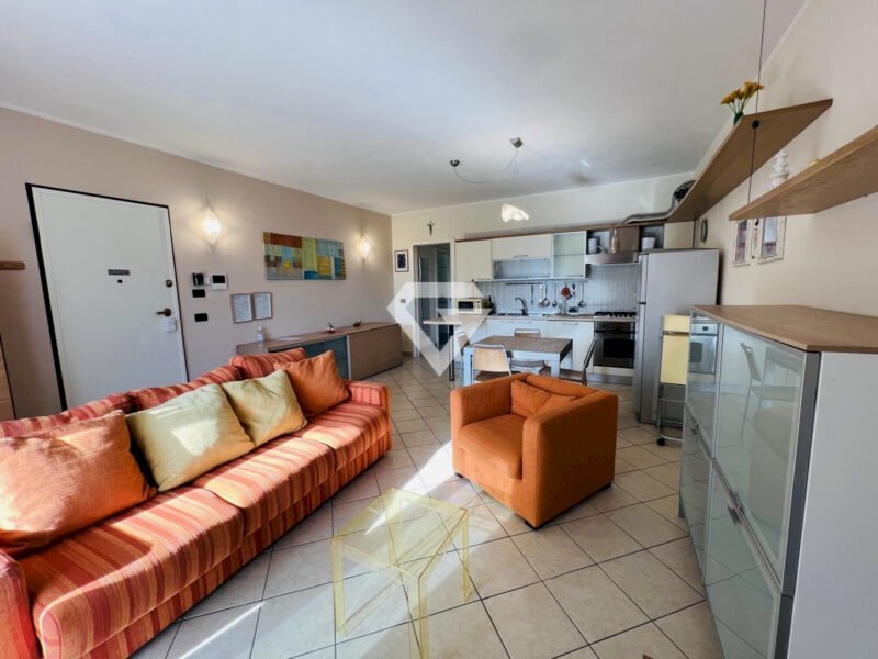 1ad78eff-bb55-4c73-bda6-7cdf18c5ddd4-800x600.jpg - Trilocale Via Aurelia 34, Loano - foto 2