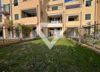 6.jpg - Trilocale Via Aurelia 34, Loano - foto 9