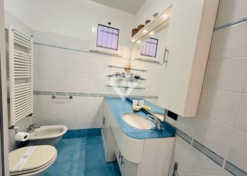 9800796e-12d4-43b0-8ed7-83e40828a532-800x600.jpg - Trilocale Via Aurelia 34, Loano - foto 11