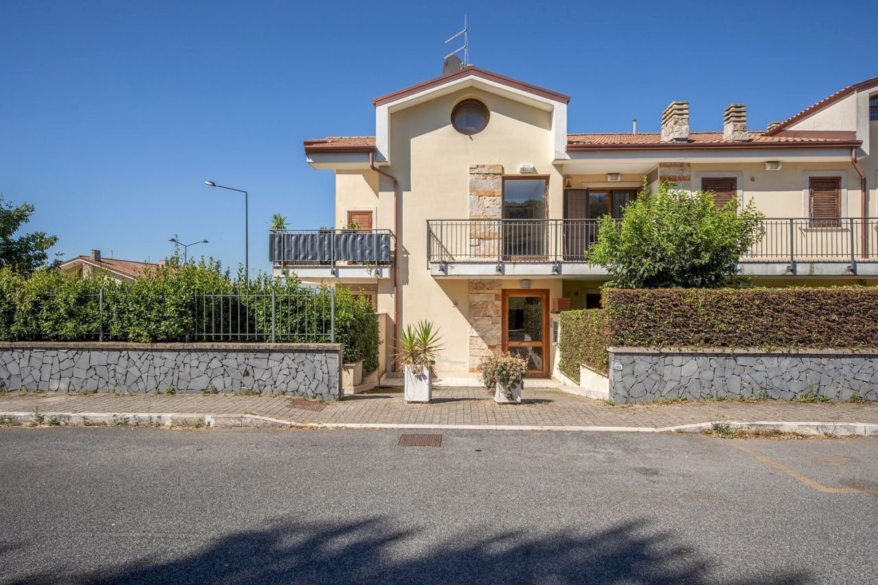 709051301.jpg - Three-room apartment Via Rocca di Papa 4, Grottaferrata - photo 1