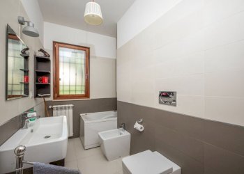 709051300.jpg - Trilocale Via Rocca di Papa 4, Grottaferrata - foto 10