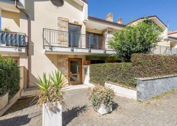 709051426.jpg - Trilocale Via Rocca di Papa 4, Grottaferrata - foto 22