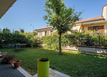 709051434.jpg - Trilocale Via Rocca di Papa 4, Grottaferrata - foto 26