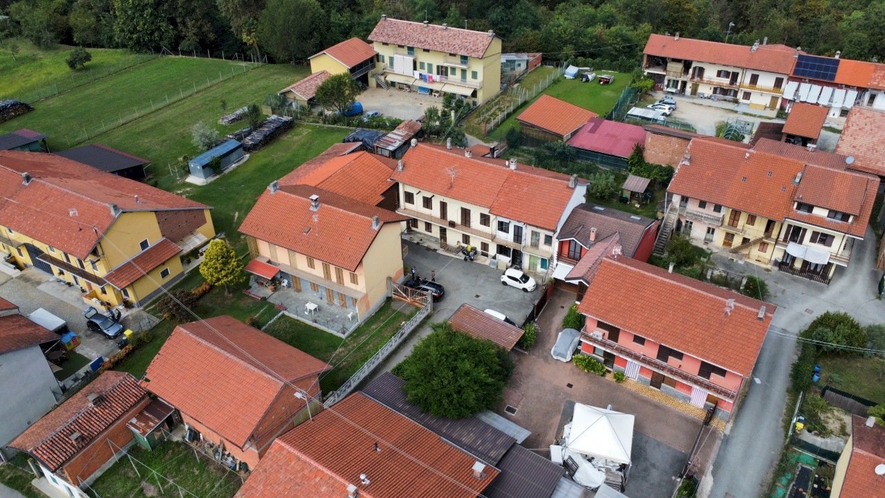 dji_fly_20250904_145914_287_1756990910103_photo_op - Porzione di casa frazione Boschi 136, Barbania - foto 1