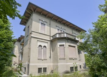 Cossato 0-15.jpg - Villa Via Martiri della Libertà 168, Cossato - foto 1