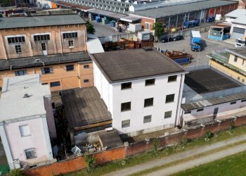 dji_fly_20250528_093430_36_1748417885017_photo_opt - Locale Commerciale via Giuseppe Cavallo 18, Venaria Reale - foto 4