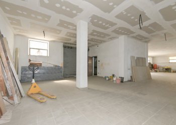 Venaria Cavallo 1 Magazzino e Bagni-8.jpg - Locale Commerciale via Giuseppe Cavallo 18, Venaria Reale - foto 18