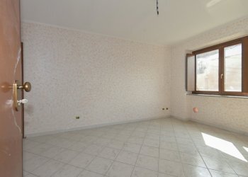 Venaria Cavallo 2.jpg - Locale Commerciale via Giuseppe Cavallo 18, Venaria Reale - foto 28