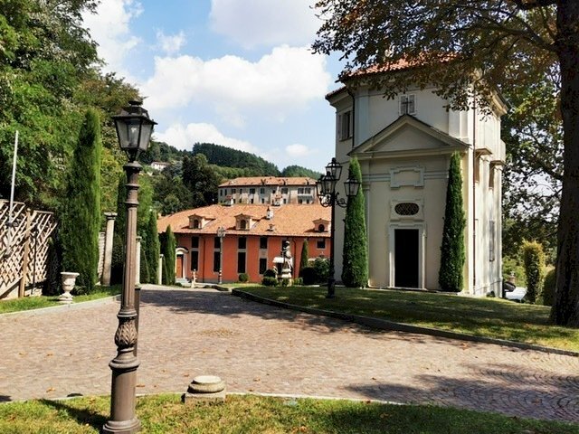PHOTO-2025-05-15-19-03-33(3).jpg - Villa Moncalieri - foto 2