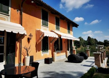 aec21d77-3c1d-4143-b5e5-28b02b81dfda.jpg - Villa Moncalieri - foto 3