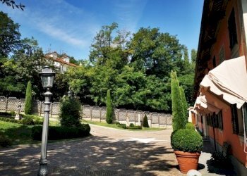 PHOTO-2025-05-15-19-03-33(1).jpg - Villa Moncalieri - foto 11