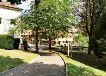 PHOTO-2025-05-15-19-03-33(5).jpg - Villa Moncalieri - foto 13