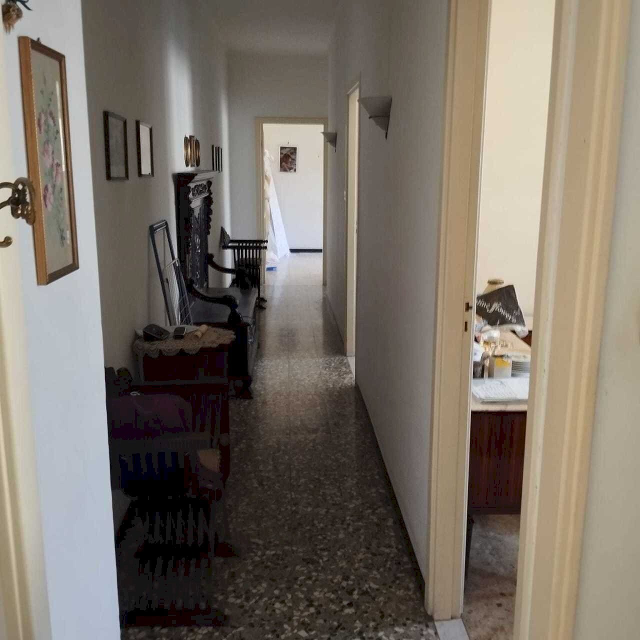 WhatsApp Image 2025-05-20 at 10.34.02.jpeg - Quadrilocale Via Ugo Foscolo 1, Novi Ligure - foto 2