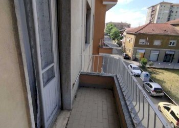 WhatsApp Image 2025-05-20 at 10.33.58.jpeg - Quadrilocale Via Ugo Foscolo 1, Novi Ligure - foto 17