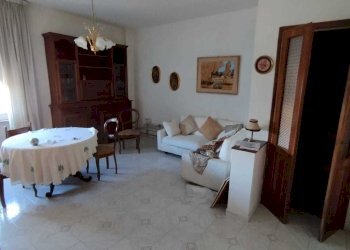 WhatsApp Image 2025-05-20 at 10.33.57.jpeg - Quadrilocale Via Ugo Foscolo 1, Novi Ligure - foto 20