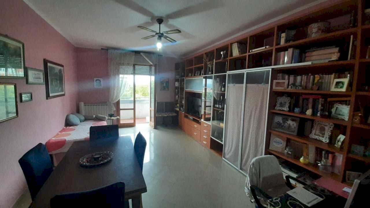 0e8585a7-8770-47b7-8feb-deaa9d7eebb3.jpg - Four-room apartment Reggio nell'Emilia - photo 2