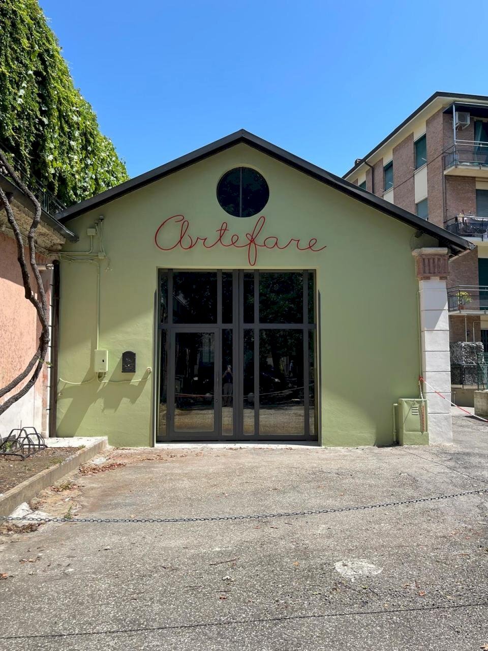 PHOTO-2025-06-18-15-28-44 2.jpg - Locale Commerciale Reggio nell'Emilia - foto 1