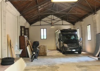 PHOTO-2025-06-18-15-28-46.jpg - Locale Commerciale Reggio nell'Emilia - foto 7