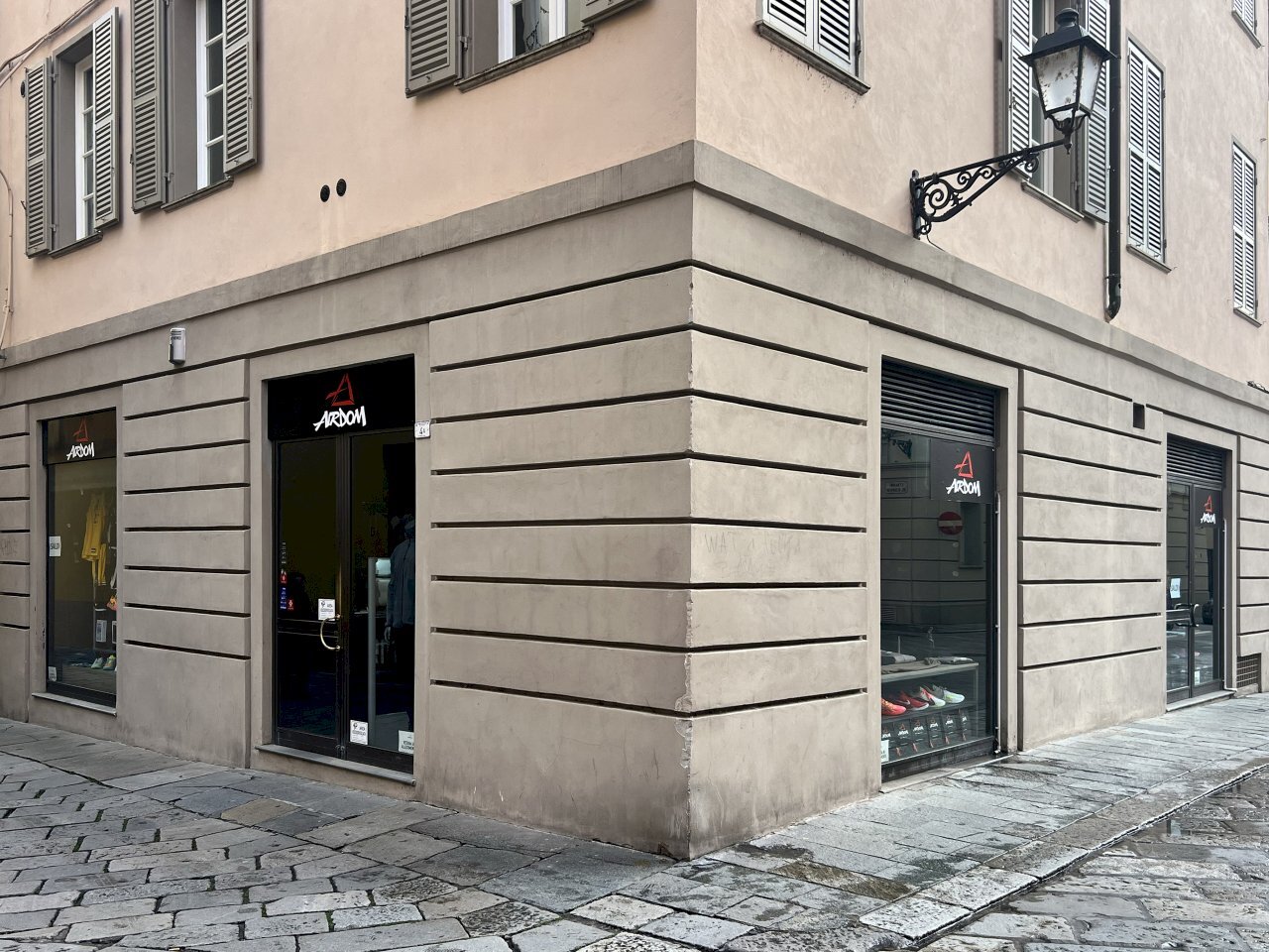 IMG_0987.jpg - Locale Commerciale Reggio nell'Emilia - foto 1