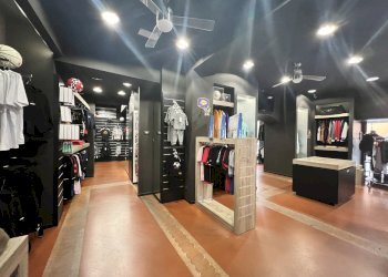 IMG_0976.jpg - Locale Commerciale Reggio nell'Emilia - foto 4