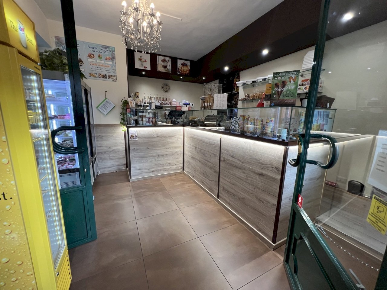 IMG_9412.JPG - Ice cream shop Reggio nell'Emilia - photo 1