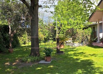 7b082cce-931e-4b80-bf01-eb8749c8e78d.jpg - Villa Viareggio - foto 3