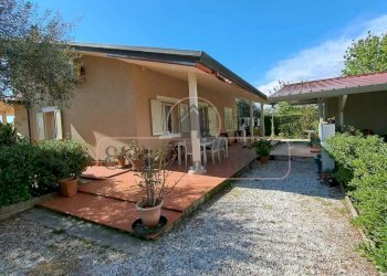 ae5619ea-5c09-4088-ad5d-93768e4920ca.jpg - Villa Viareggio - foto 15