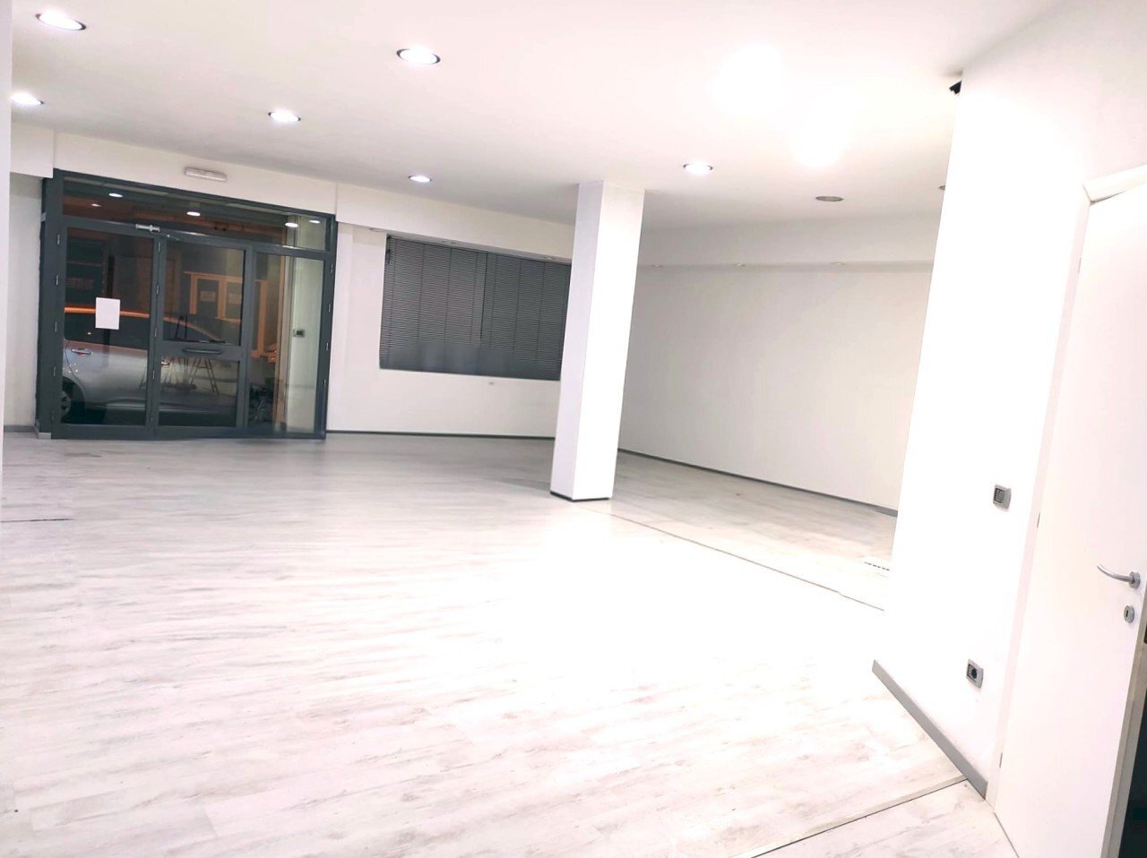 IMG-20250401-WA0018.jpg - Locale Commerciale Sassari - foto 3