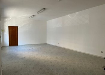 IMG-20250204-WA0014.jpg - Locale Commerciale Sassari - foto 2