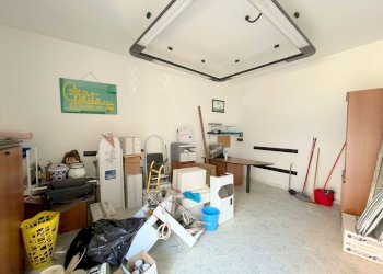 IMG-20250204-WA0008.jpg - Locale Commerciale Sassari - foto 9