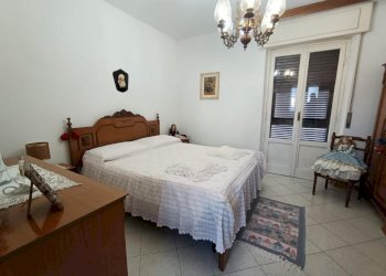 1299772-ptxnl57q.jpg - Semi-detached house Ameglia - photo 17