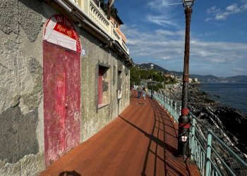 IMG_20241209_104555.jpg - Locale Commerciale Passeggiata Anita Garibaldi, Genova - foto 12
