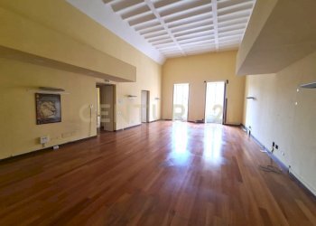 WhatsApp Image 2025-06-18 at 15.27.37 (3).jpeg - Stabile - Palazzo Catania - foto 10